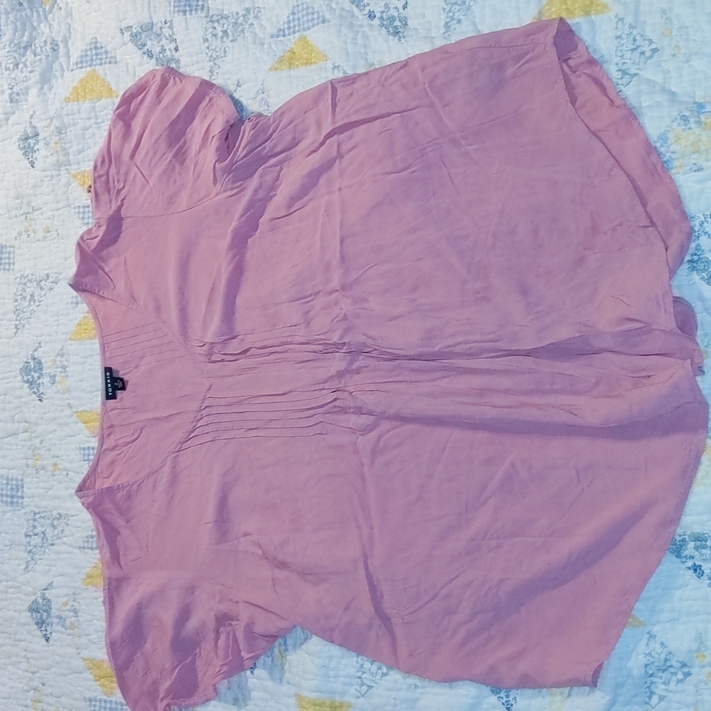 Torrid size 2 pink blouse